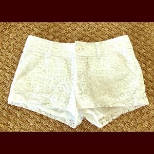 EUC Lilly Pulitzer Walsh Shorts